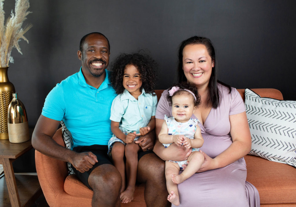 Personal brand photographer for moms Catie Ronquillo with her family