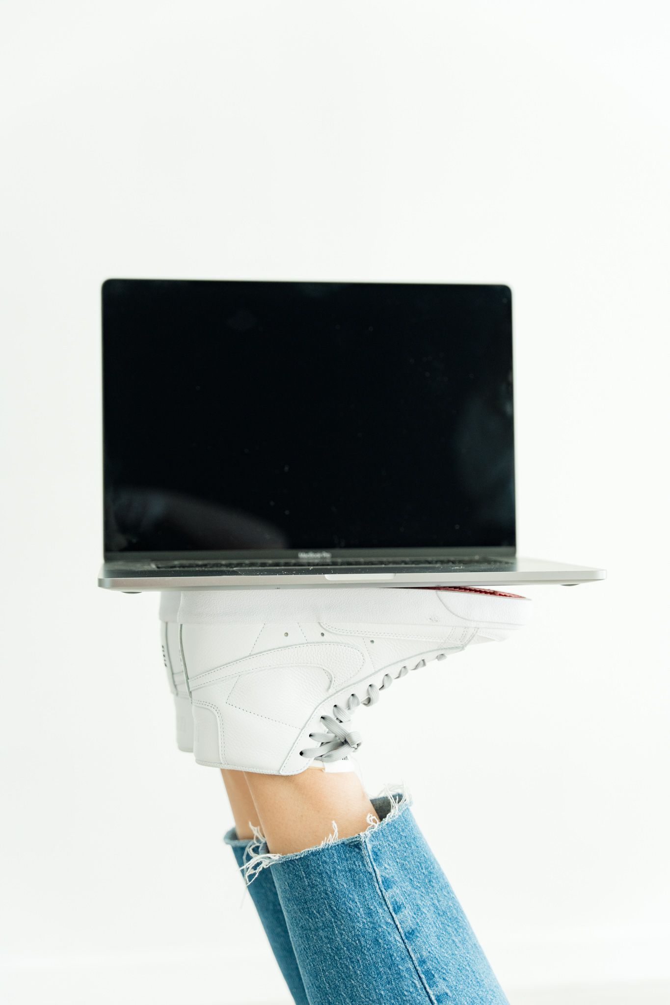 personal brand photos for a brand designer by dallas personal brand photographer catie ronquillo